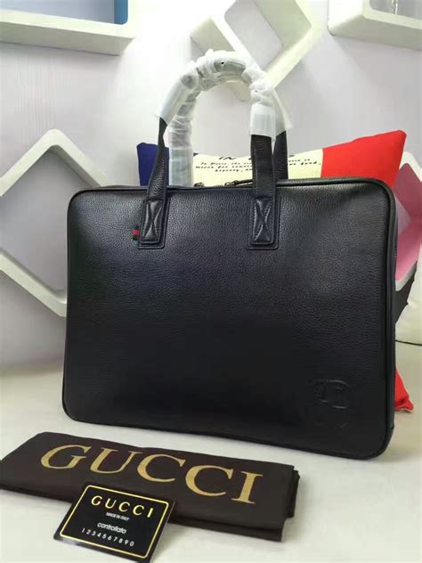 gucci 公文包 .